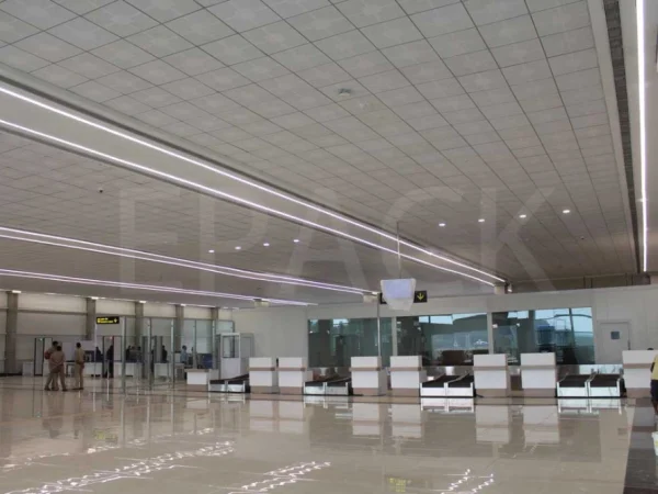 4 Hindon_Airport_terminal_building-3