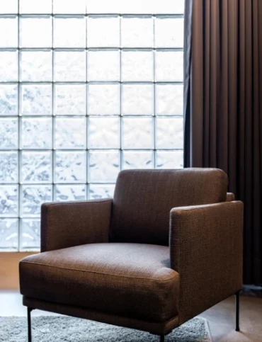 Ergonomic Chairs & Sofas