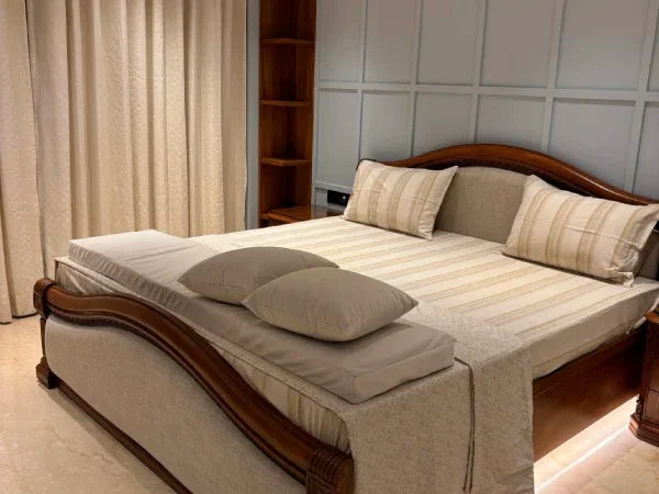 PARENTS BEDROOM